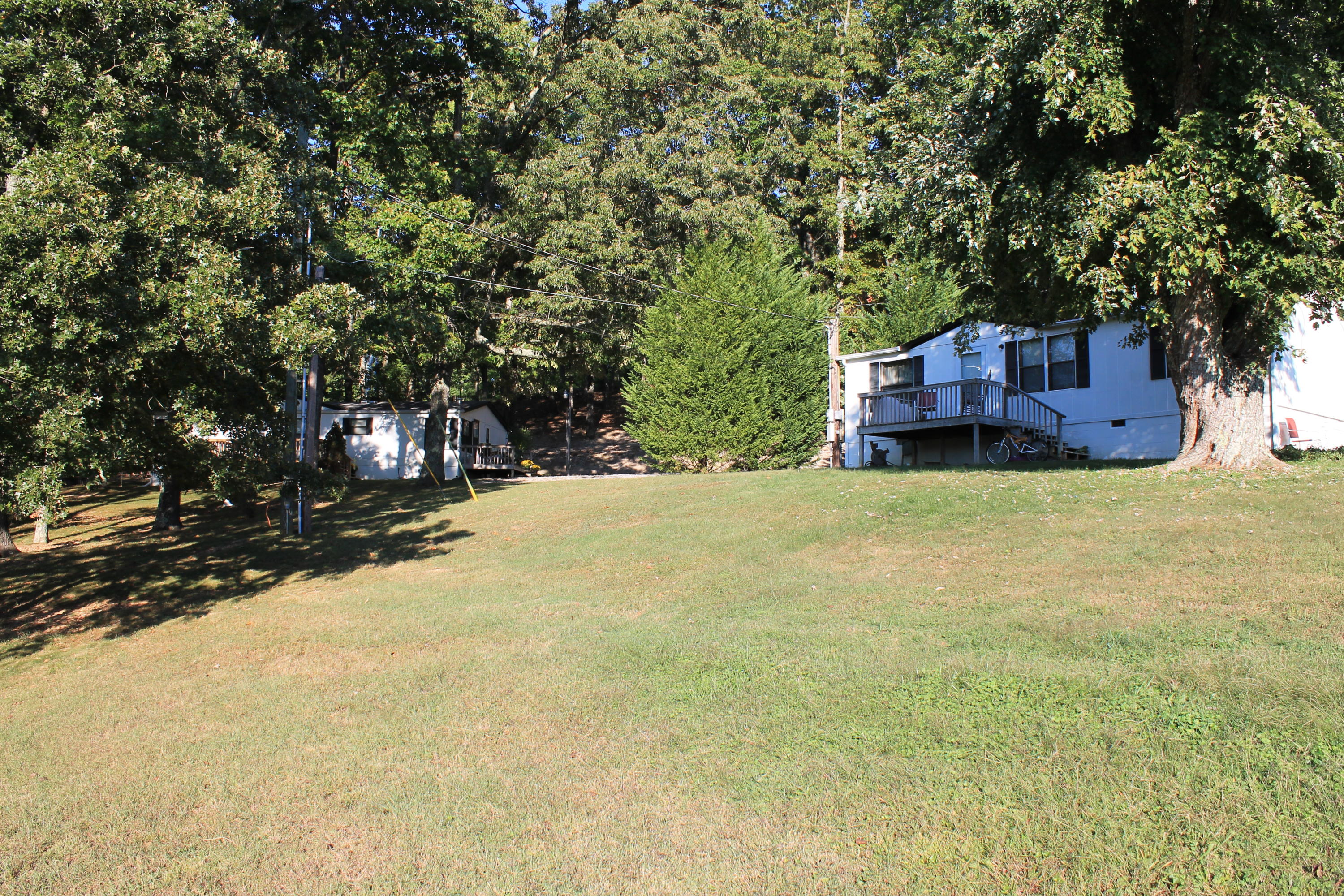 381-383 Laurel Road Clinton, TN 37716 - Photo 3 of 38 IMG_1512