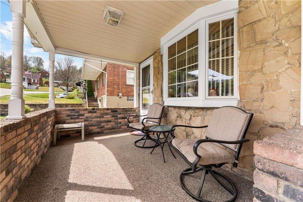 203 George Street Jeannette, PA 15644 - Photo 4 of 30