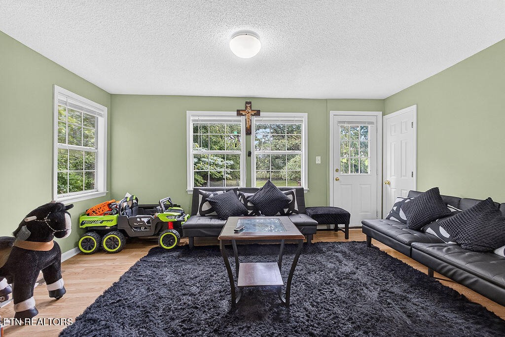 138144 Latimer Road Oak Ridge, TN 37830 - Photo 10 of 24 Gallery Image 10