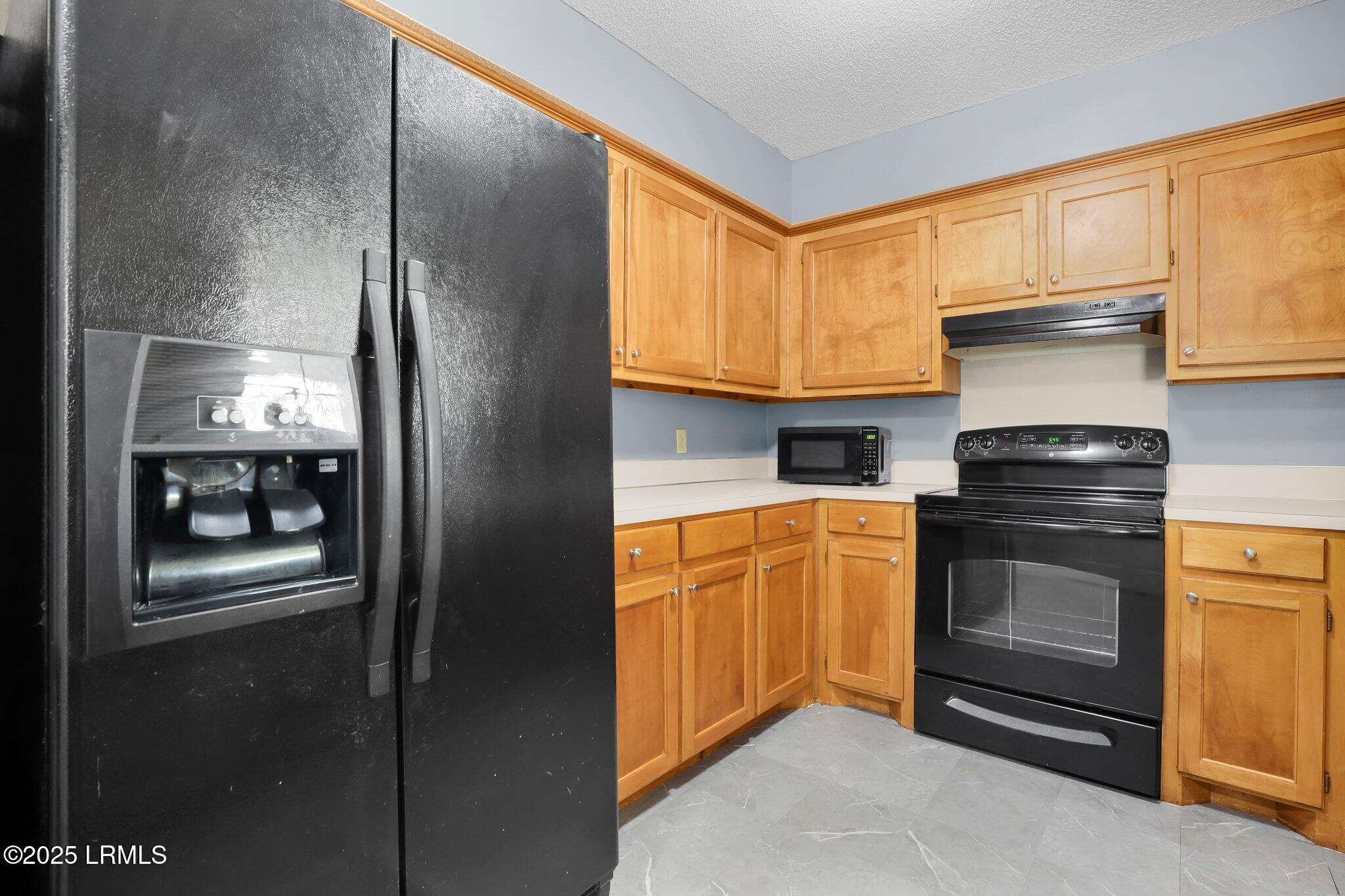 3 Robin Way Beaufort, SC 29907 - Photo 13 of 39 24-web-or-mls-1X2A0066