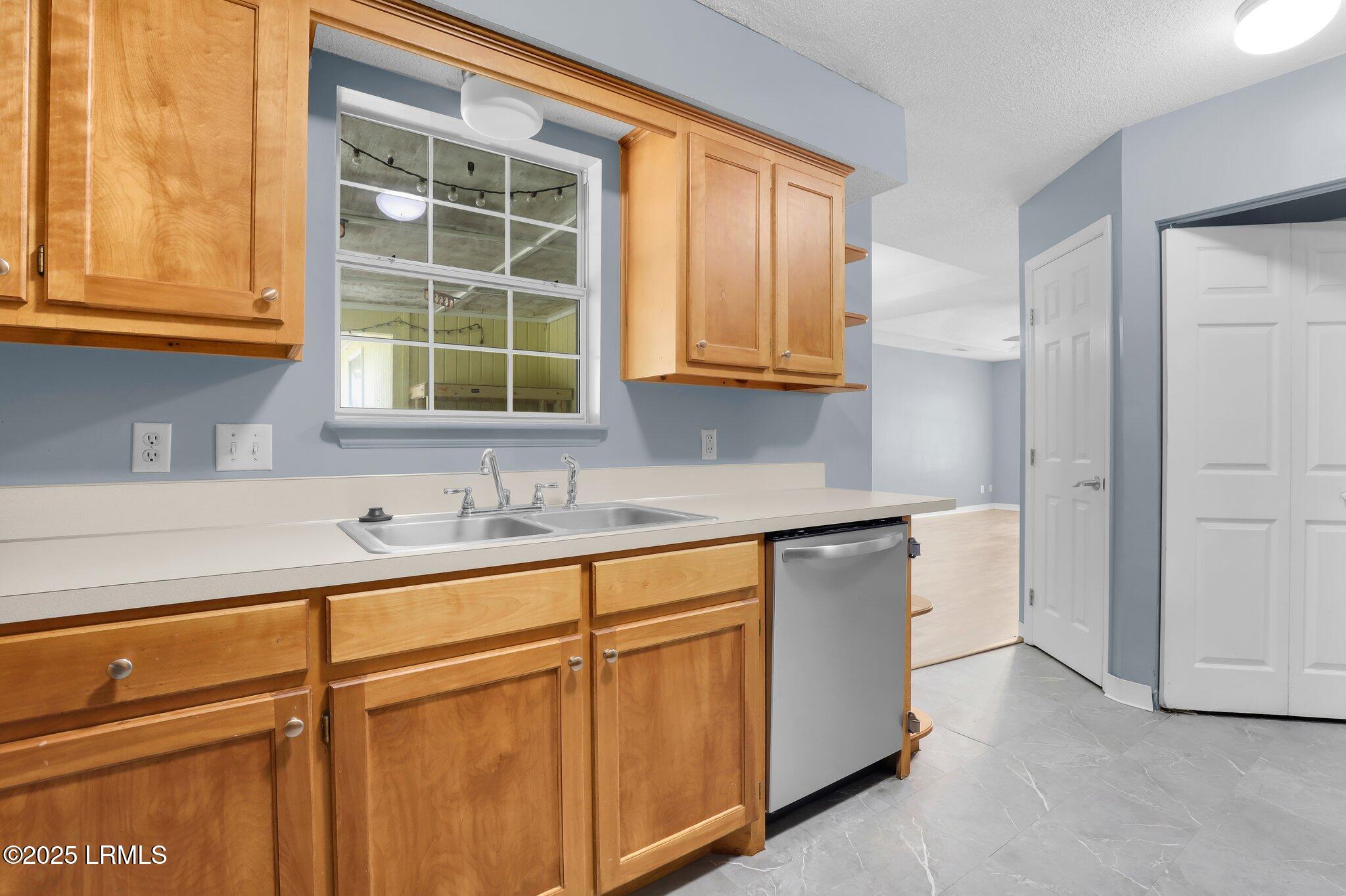 3 Robin Way Beaufort, SC 29907 - Photo 15 of 39 26-web-or-mls-1X2A0076