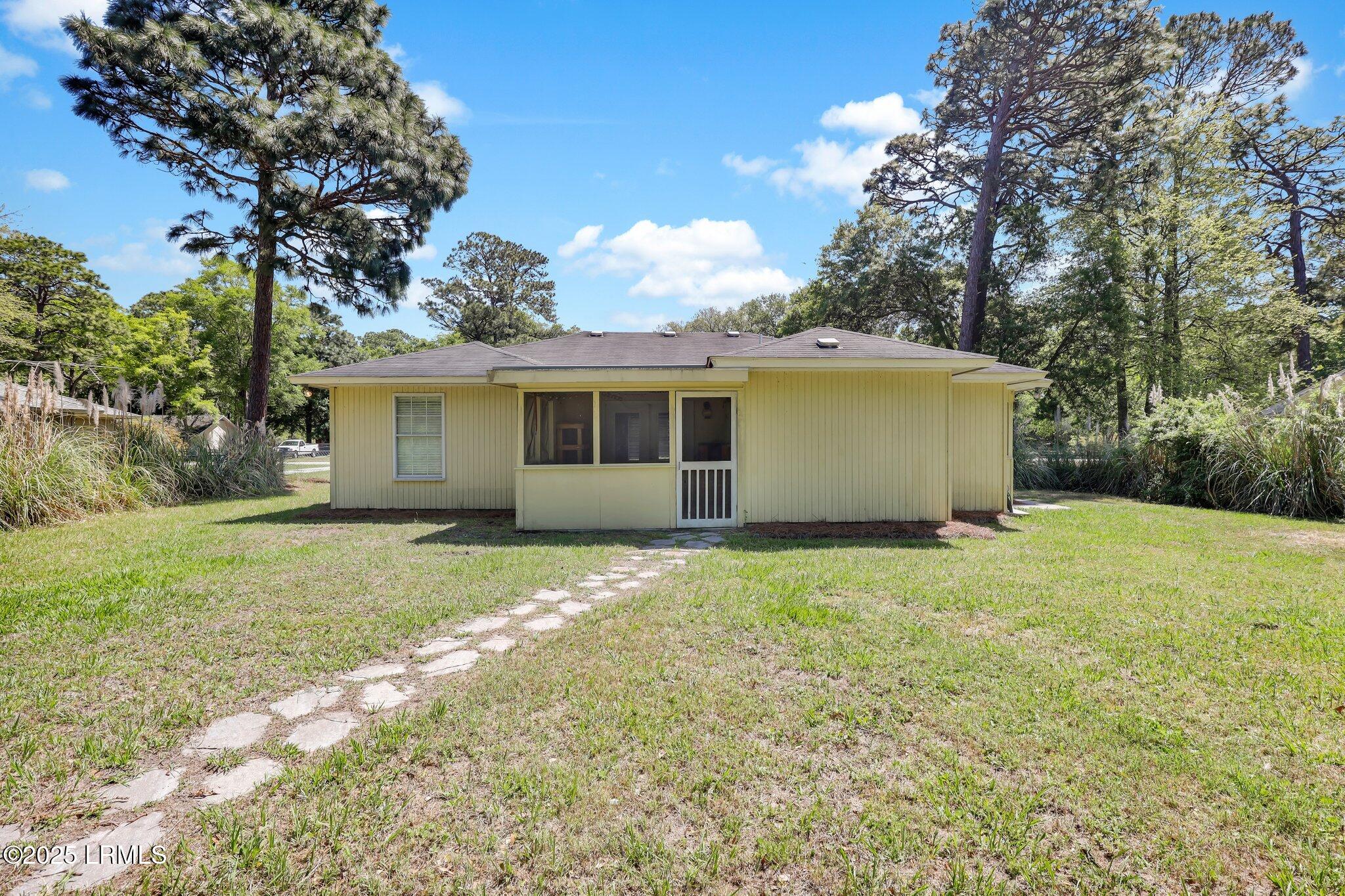 3 Robin Way Beaufort, SC 29907 - Photo 35 of 39 50-web-or-mls-1X2A0203