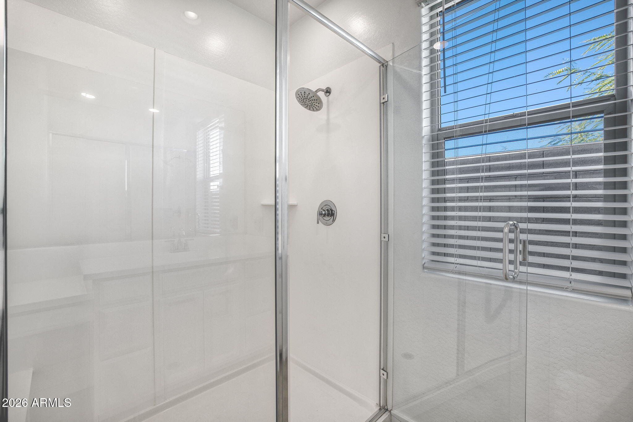 1313 East Glass Lane Phoenix, AZ 85042 - Photo 23 of 55 1313 E Glass Ln Phoenix - 323