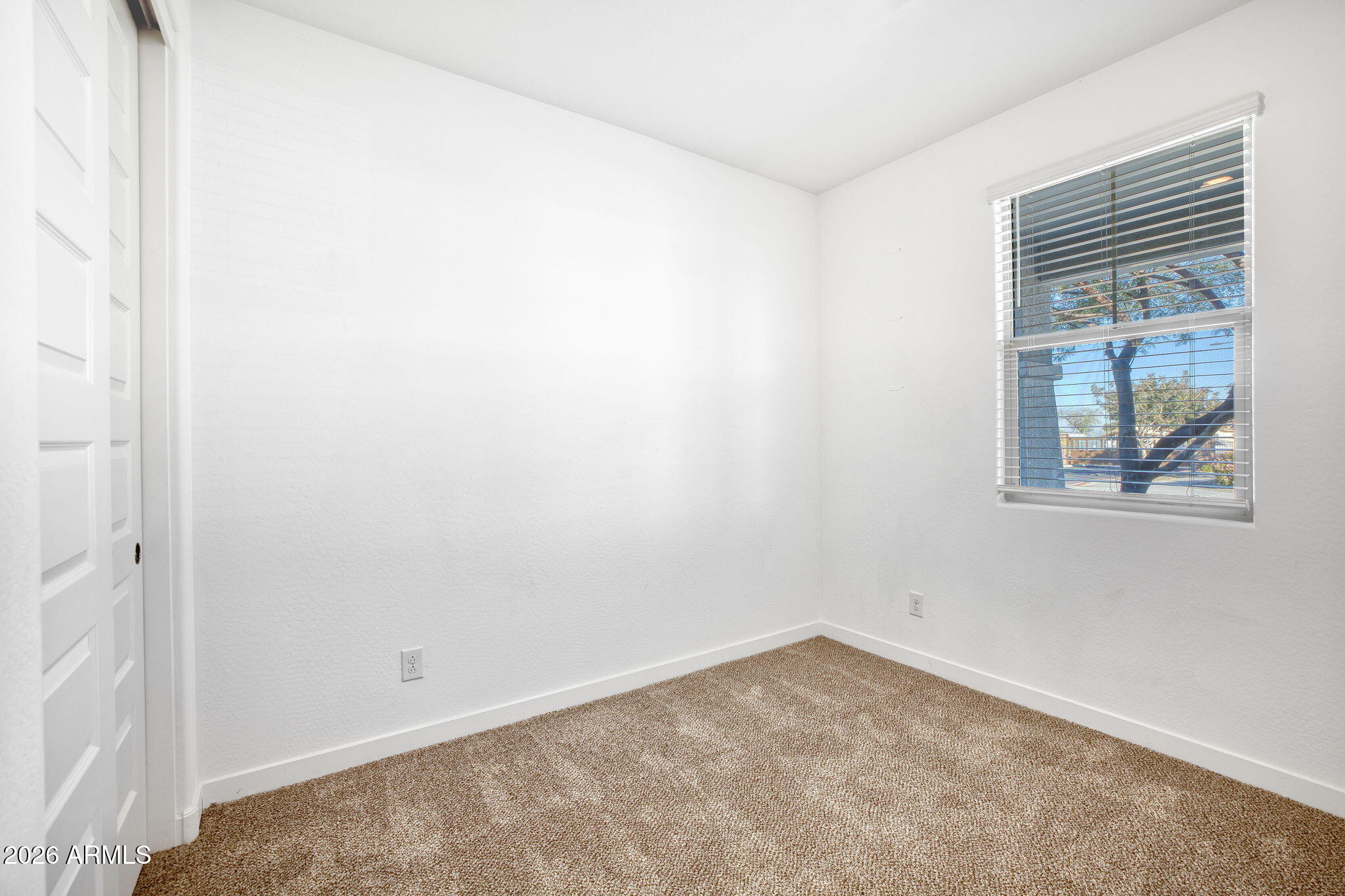 1313 East Glass Lane Phoenix, AZ 85042 - Photo 25 of 55 1313 E Glass Ln Phoenix - 219