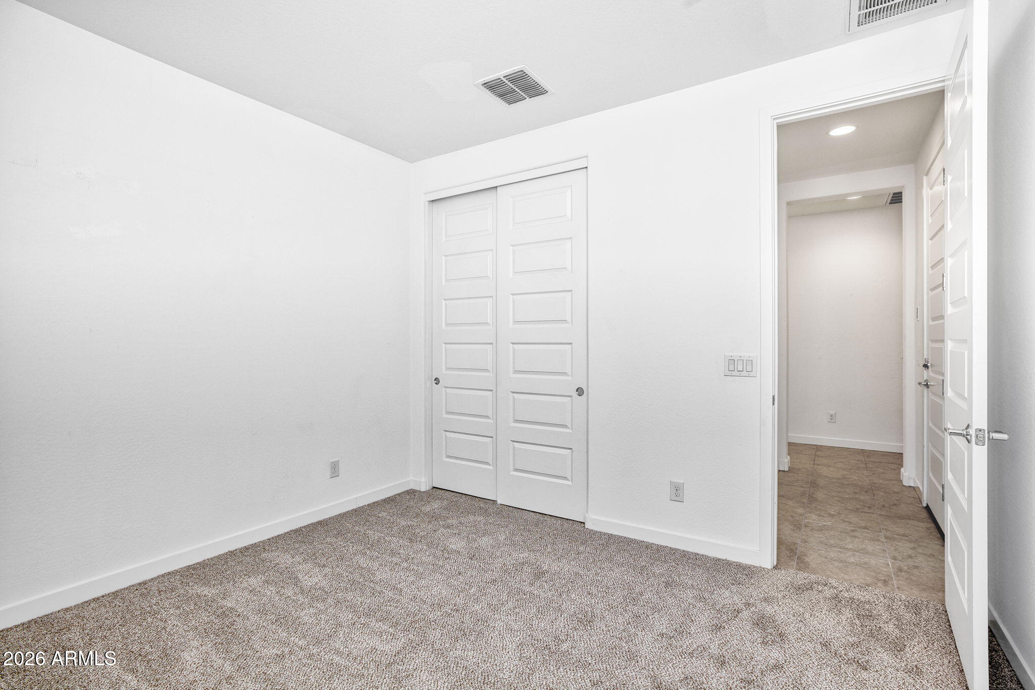 1313 East Glass Lane Phoenix, AZ 85042 - Photo 31 of 55 1313 E Glass Ln Phoenix - 249