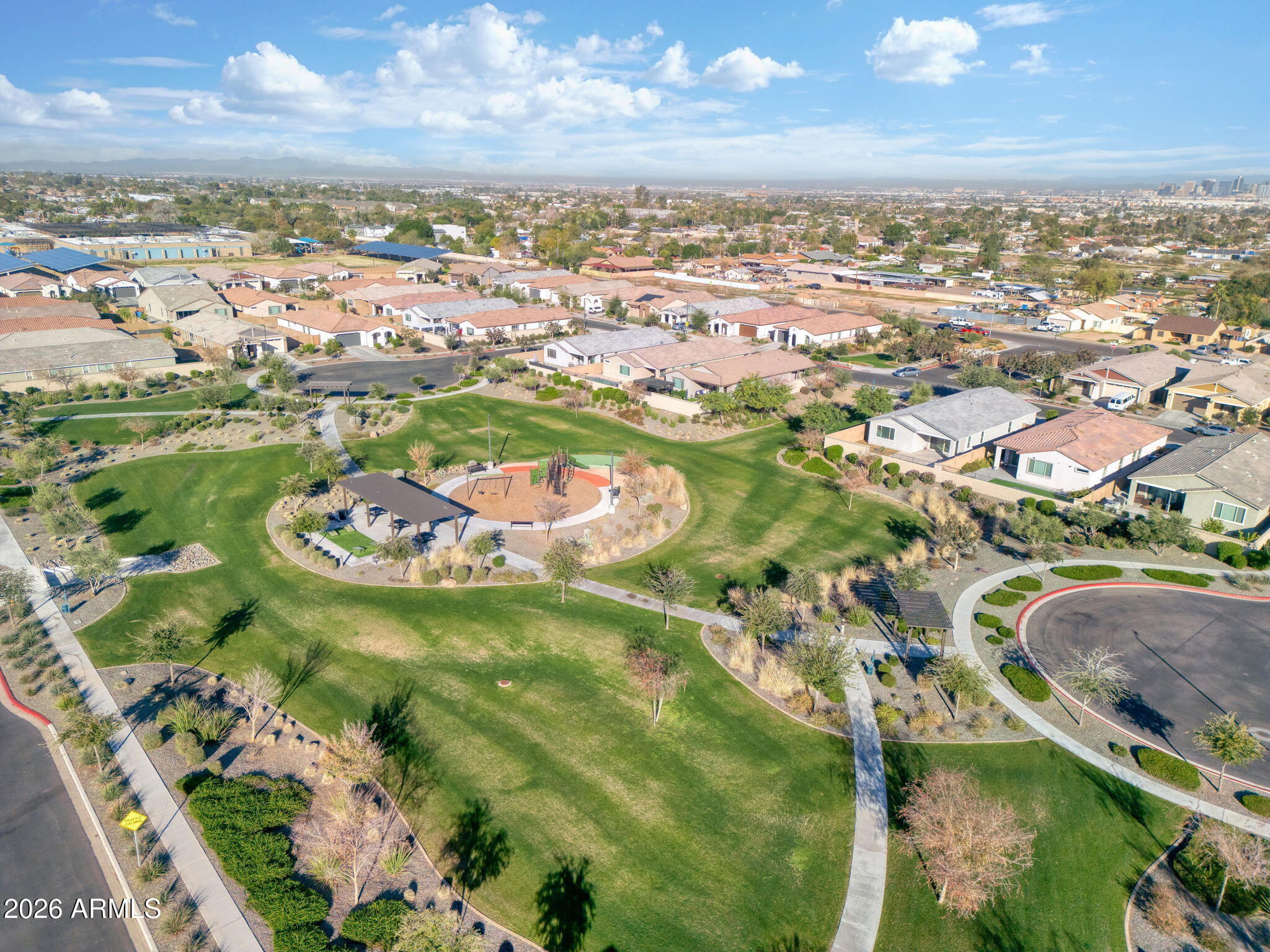 1313 East Glass Lane Phoenix, AZ 85042 - Photo 7 of 55 1313 E Glass Ln Phoenix - 107