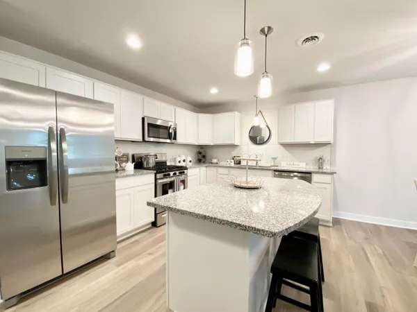 $284,900 | 4273 Highpoint Drive, Unit 112, Wayland, MI 49348