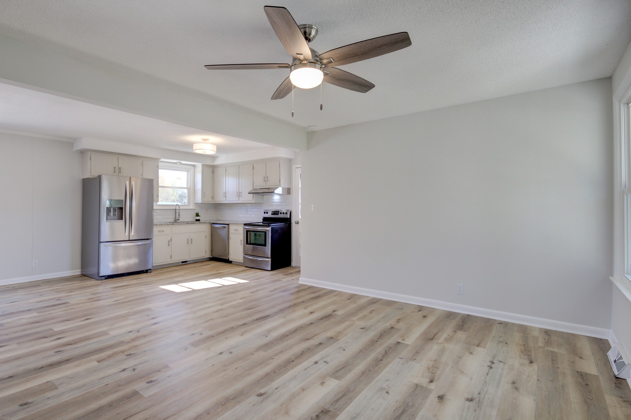518 Pollard Road Clarksville, TN 37042 - Photo 5 of 47 Gallery Image 5