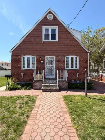 $3,200 | 120-54 194th Street | St. Albans