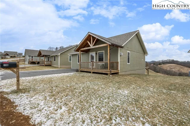 $400,000 | 196 Miller Mdw Lane, Unit 38, Boone, NC 28607