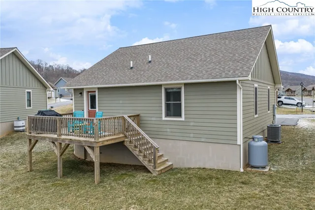 $400,000 | 196 Miller Mdw Lane, Unit 38, Boone, NC 28607