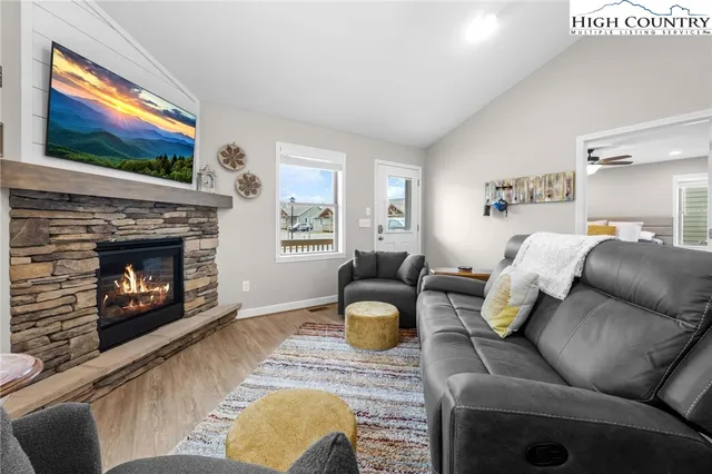 $400,000 | 196 Miller Mdw Lane, Unit 38, Boone, NC 28607