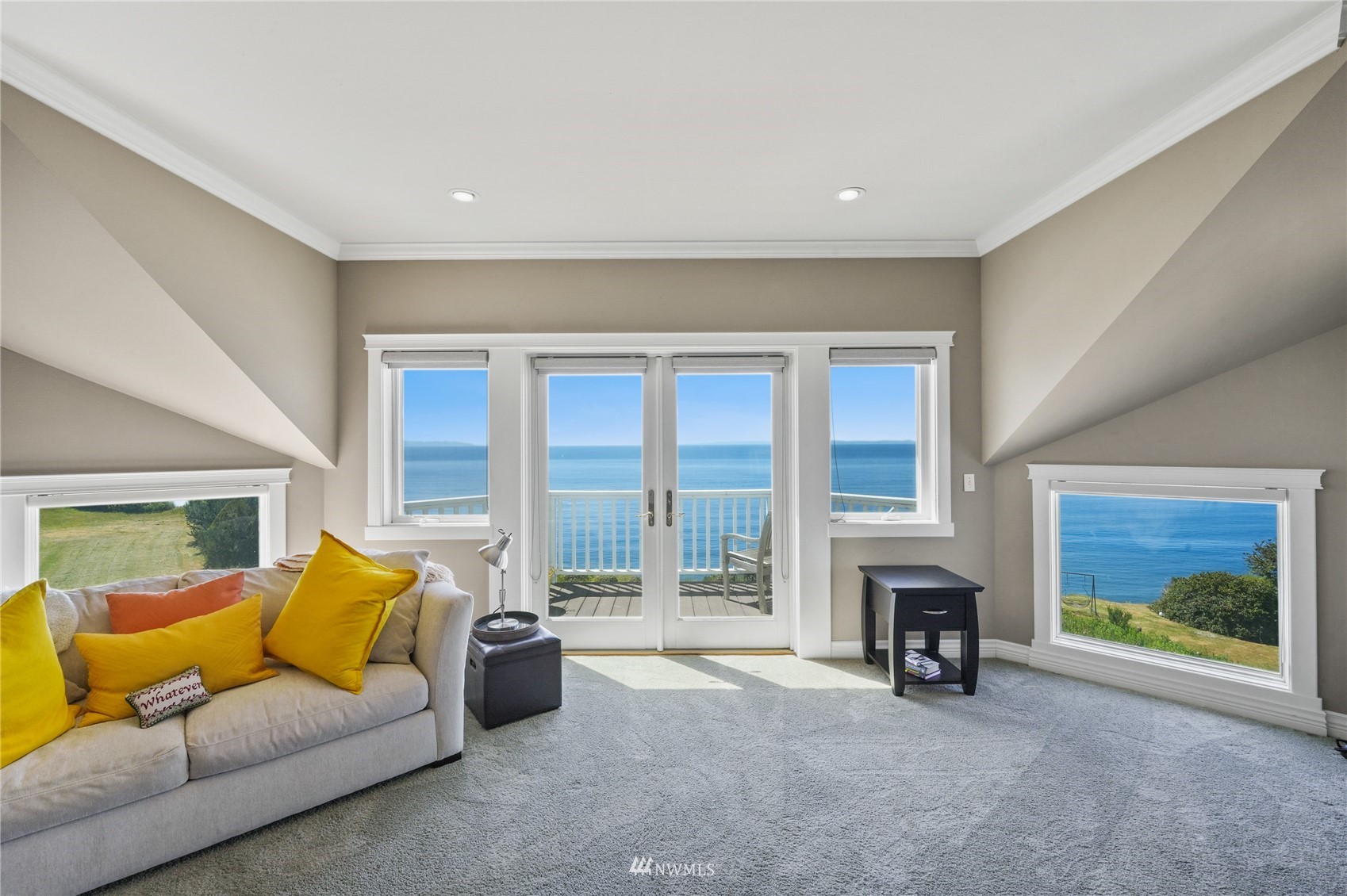 1335 West Beach Road Oak Harbor, WA 98277 - Photo 17 of 40 Gallery Image 17