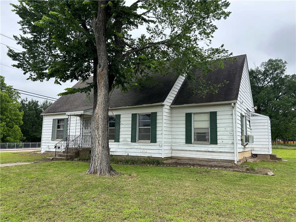 1217 East 27th Street Bryan, TX 77803 - Photo 1 of 17