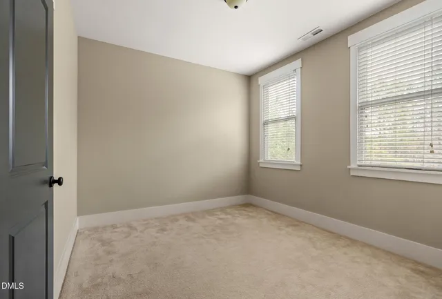 $2,600 | 1229 Great Ridge Parkway, Chapel Hill, NC 27516