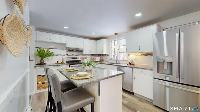 $535,000 | 5 Williamsburg Road, Marlborough, CT 06447