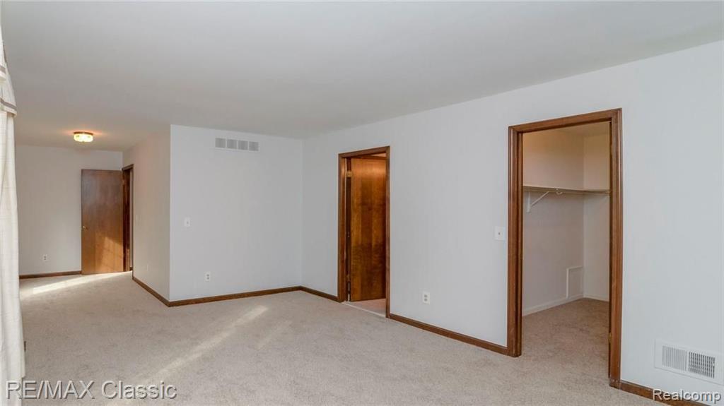 688 Sunlight Drive Rochester Hills, MI 48309 - Photo 48 of 63