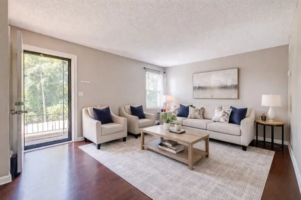 $1,595 | 110 Bellevue Road, Unit 11, Nashville, TN 37221