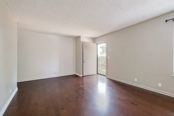 $1,595 | 110 Bellevue Road, Unit 11, Nashville, TN 37221