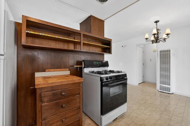 $349,000 | 2113 Yorkshire Road, Sacramento, CA 95815