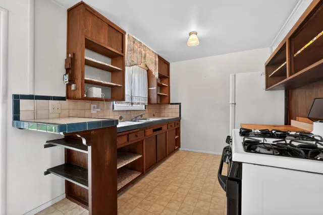 $349,000 | 2113 Yorkshire Road, Sacramento, CA 95815