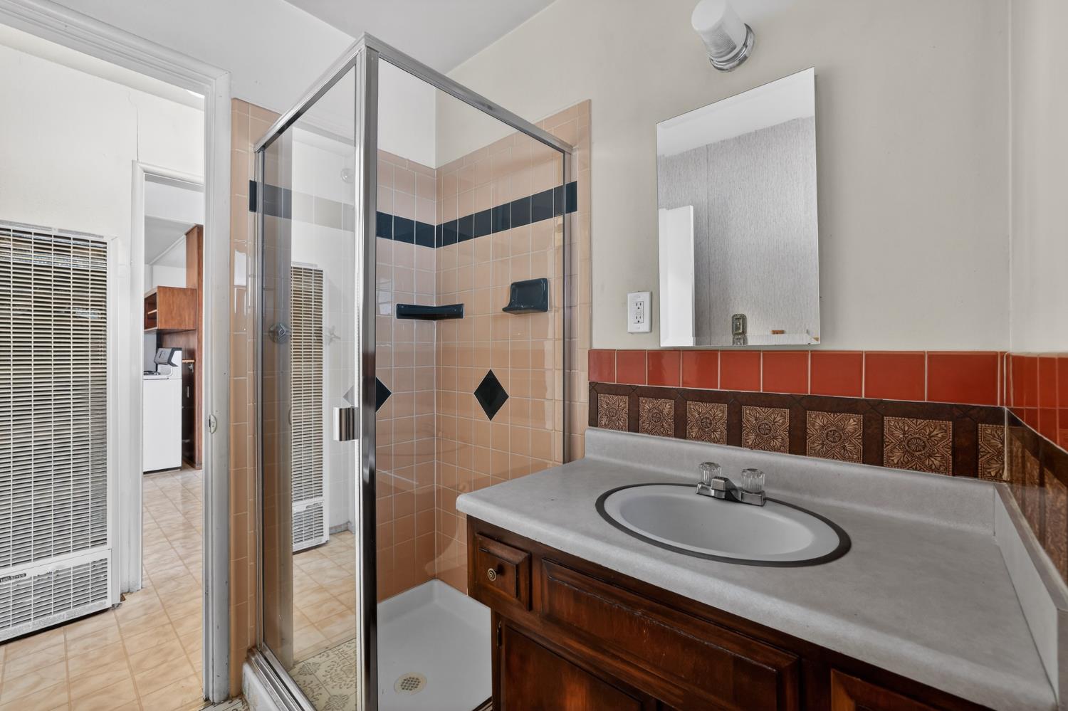 2113 Yorkshire Road Sacramento, CA 95815 - Photo 19 of 38