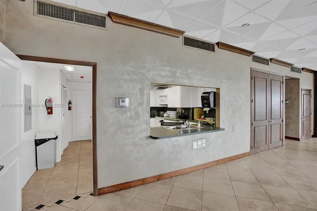 $895,000 | 1340 South Ocean Boulevard, Unit 403, Pompano Beach, FL 33062