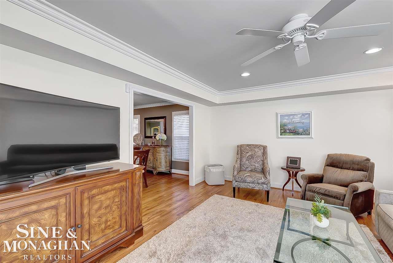326 Merriweather Road Grosse Pointe Farms, MI 48236 - Photo 12 of 41