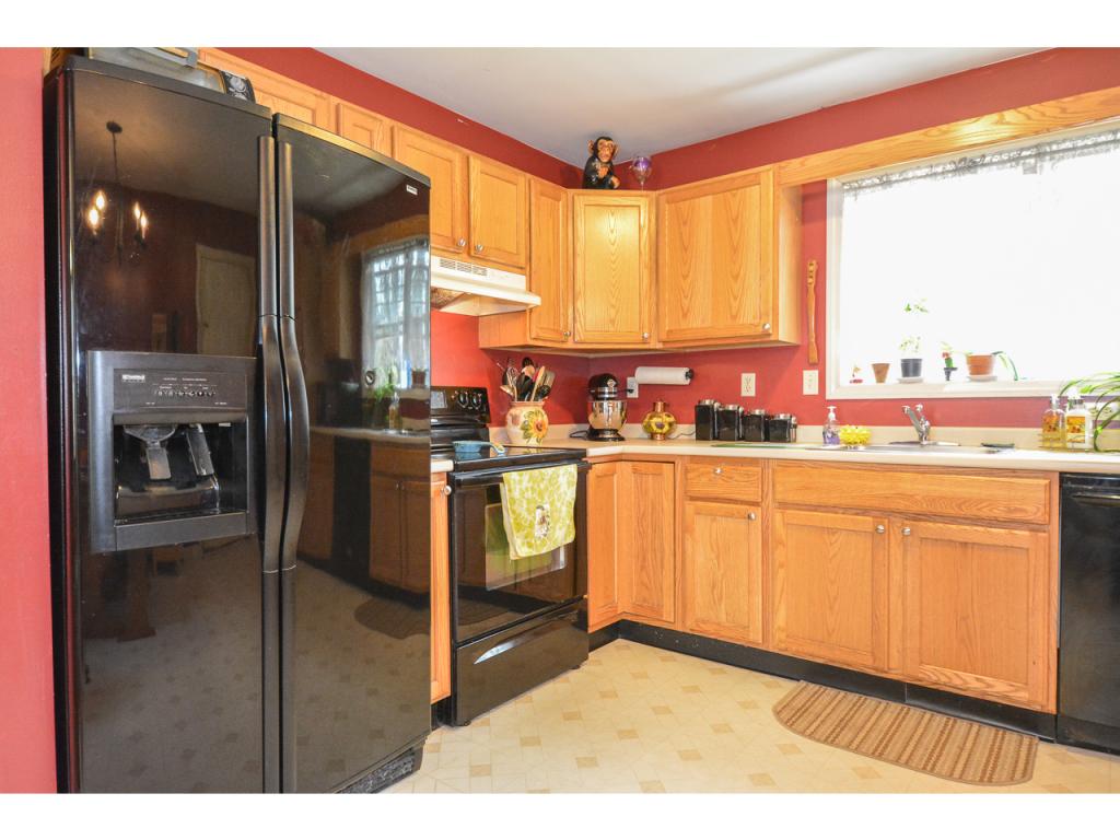 2 Deerfield Court Rochester, NH 03868 - Photo 8 of 21