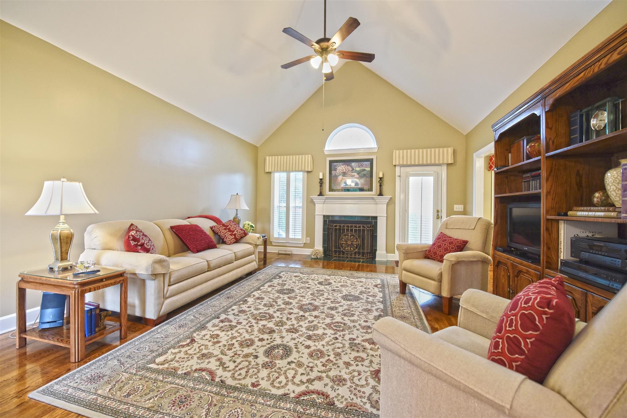 383 Abbie Road Murfreesboro, TN 37128 - Photo 4 of 29 Gallery Image 4