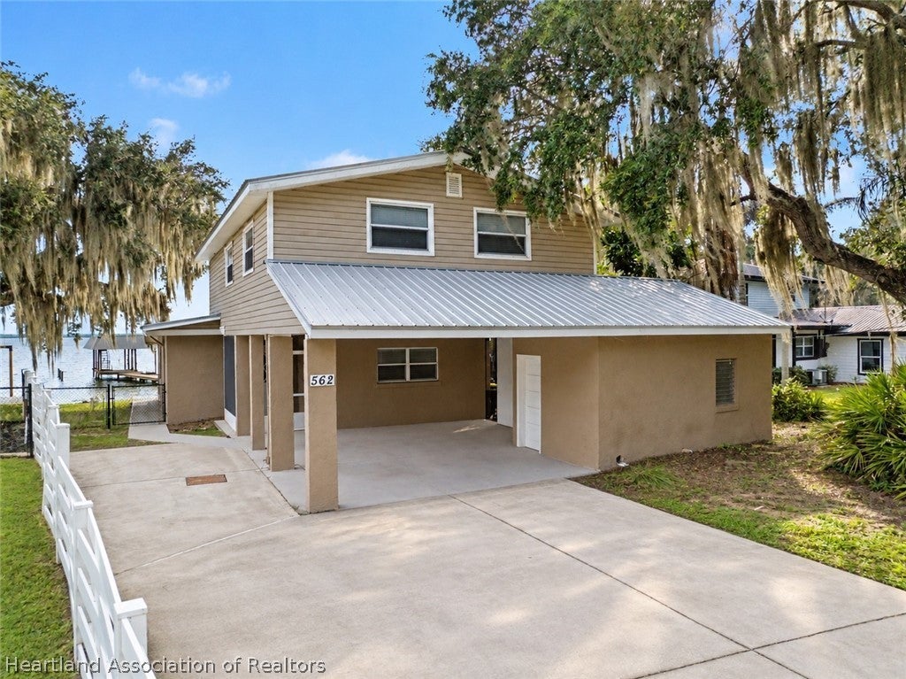 562 Lake June Road Lake Placid, FL 33852 - Photo 1 of 26 Gallery Image 1