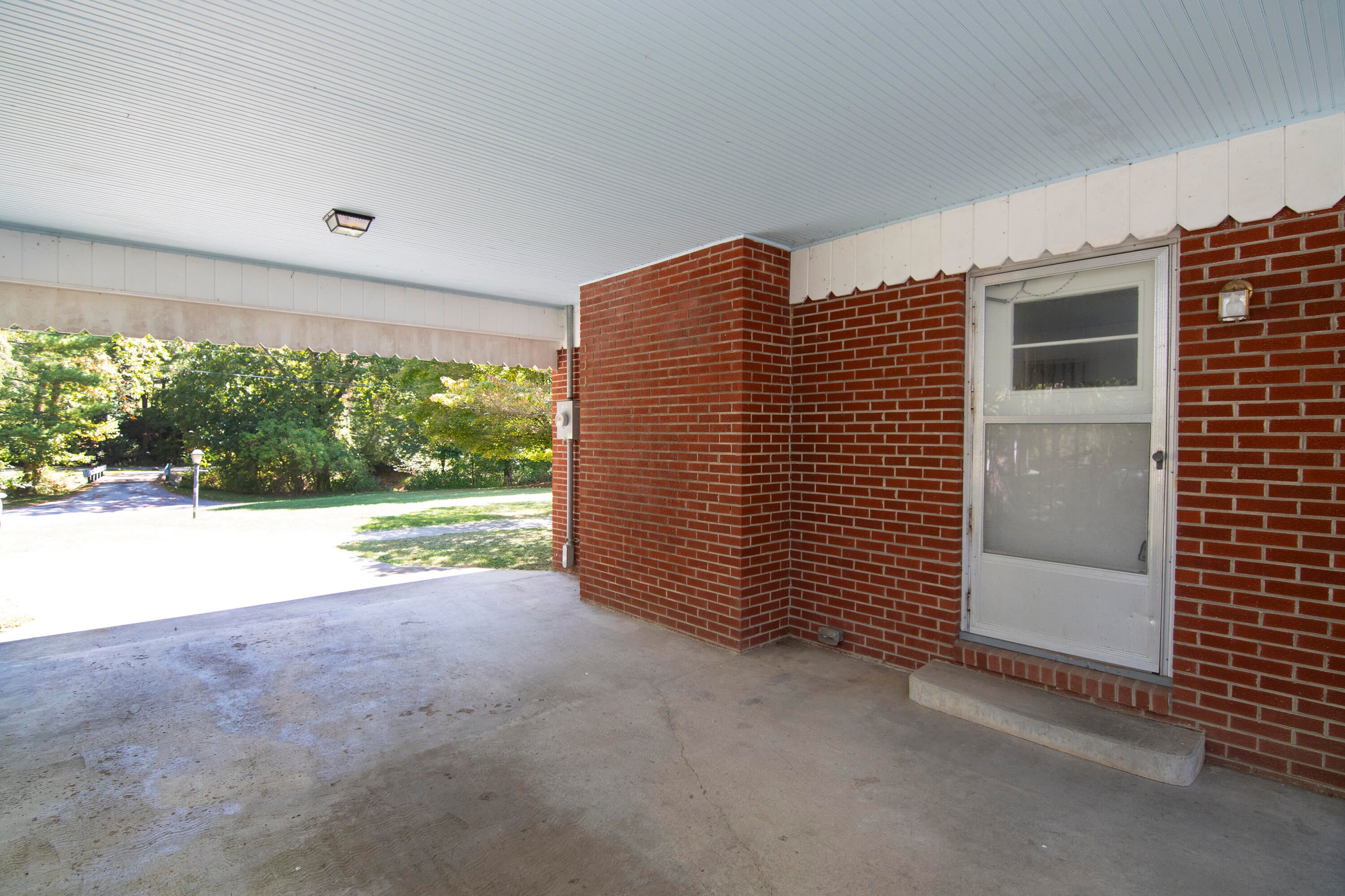 155 Dickson Road Caldwell, WV 24925 - Photo 6 of 78 Gallery Image 6