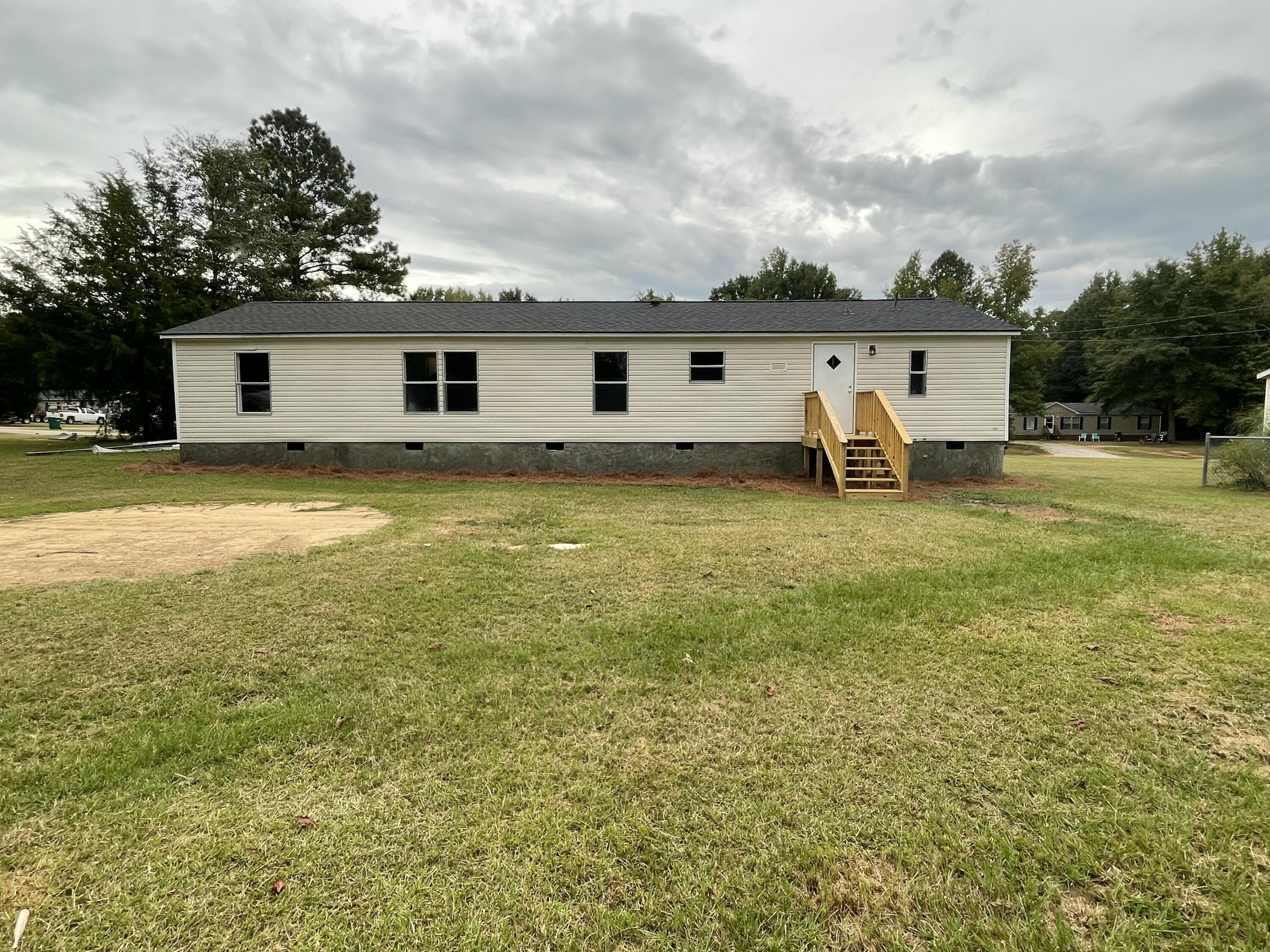 1919 Ridgeview Drive Thomson, GA 30824 - Photo 5 of 19 IMG_6738