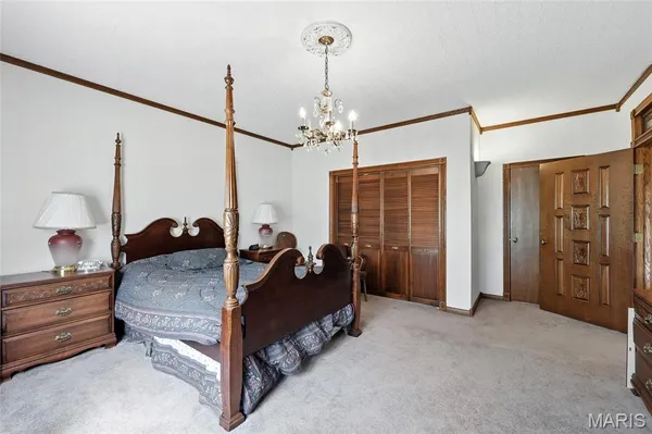 $698,000 | 13 Pcr 351, Perryville, MO 63775