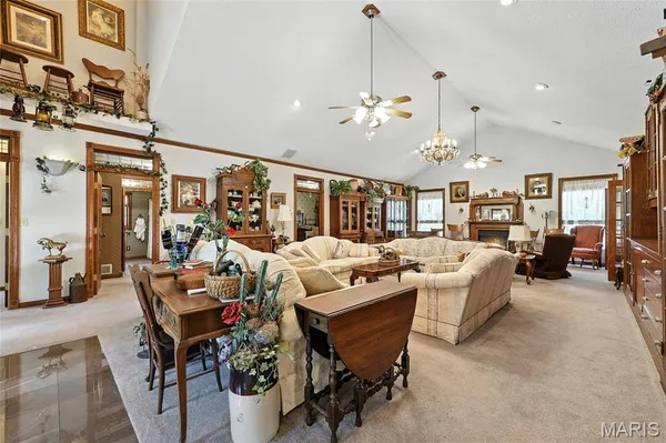 $698,000 | 13 Pcr 351, Perryville, MO 63775