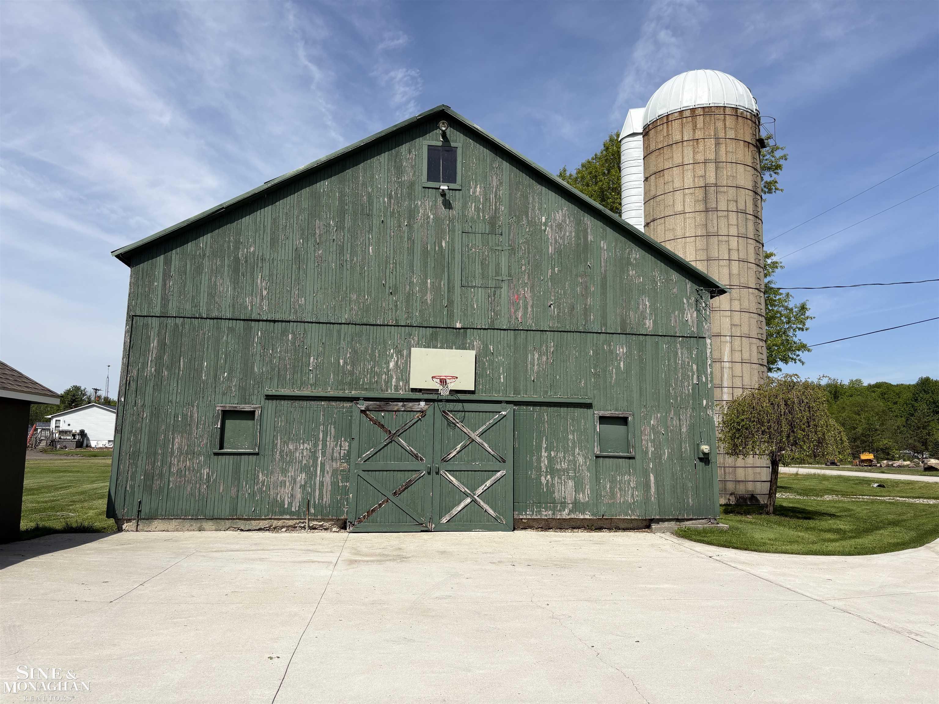 6281 Lindsey Road East China, MI 48054 - Photo 47 of 55