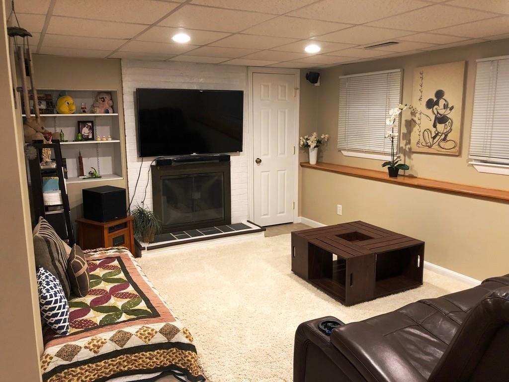 6 Tamarack Road Natick, MA 01760 - Photo 10 of 29 Gallery Image 10