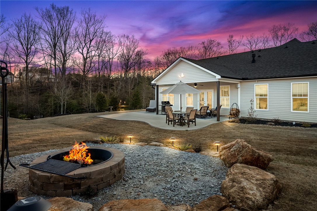 214 Inlet Pointe Drive Anderson, SC 29625 - Photo 2 of 47