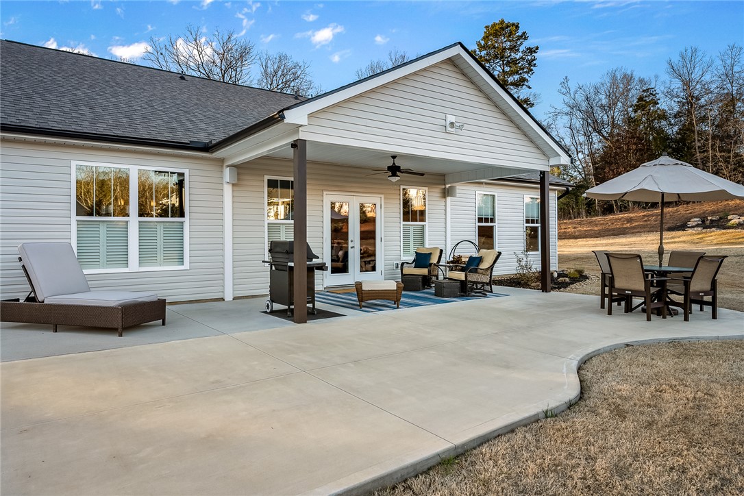 214 Inlet Pointe Drive Anderson, SC 29625 - Photo 3 of 47