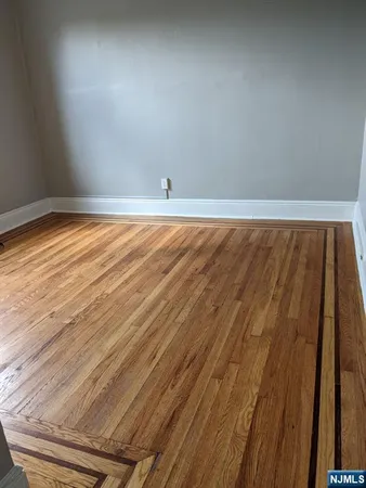 $1,650 | 85 Anderson Street, Unit C2, Hackensack, NJ 07601