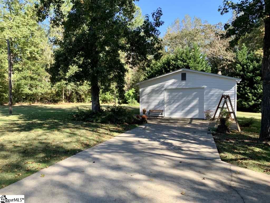 843 State Rd S-44-70 Union, SC 29379 - Photo 8 of 30