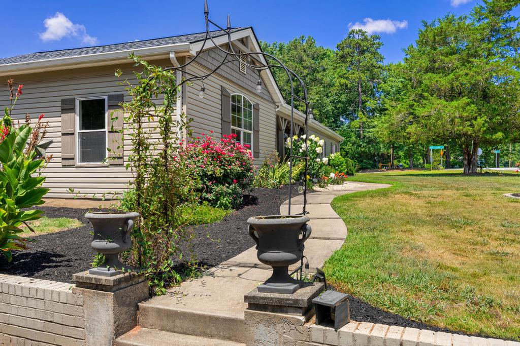 3100 Powdersville Road Easley, SC 29642 - Photo 41 of 46