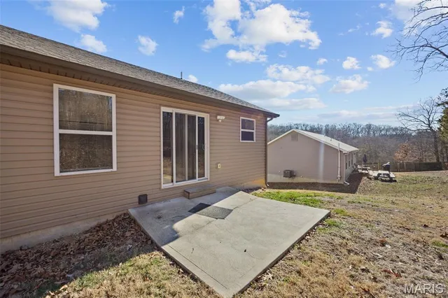 $289,900 | 5641 Hawks Landing Drive, Hillsboro, MO 63050