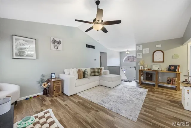 $289,900 | 5641 Hawks Landing Drive, Hillsboro, MO 63050