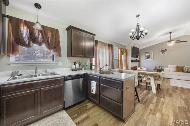 $289,900 | 5641 Hawks Landing Drive, Hillsboro, MO 63050