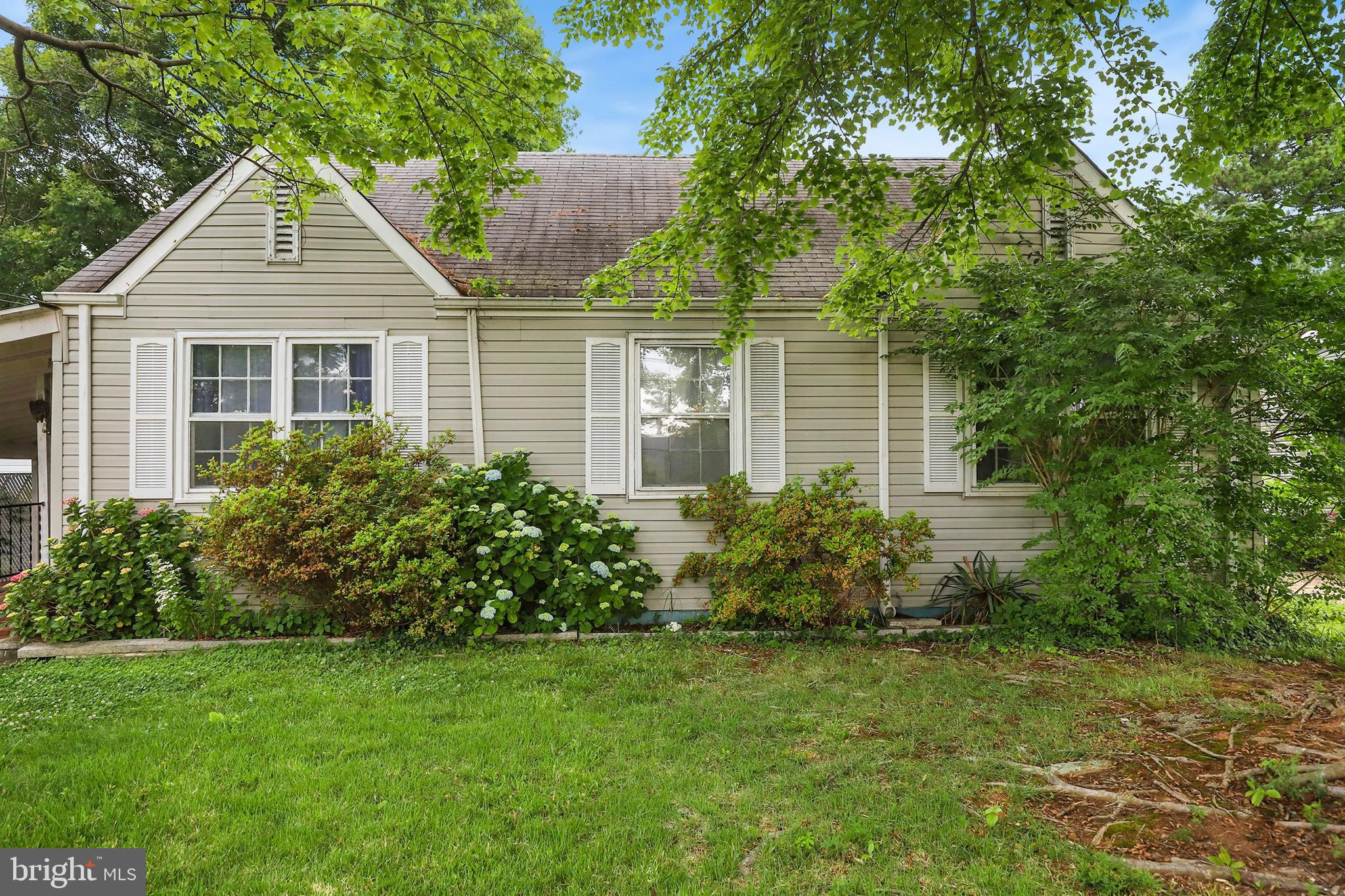 6816 Westcott Road Falls Church, VA 22042 - Photo 1 of 30