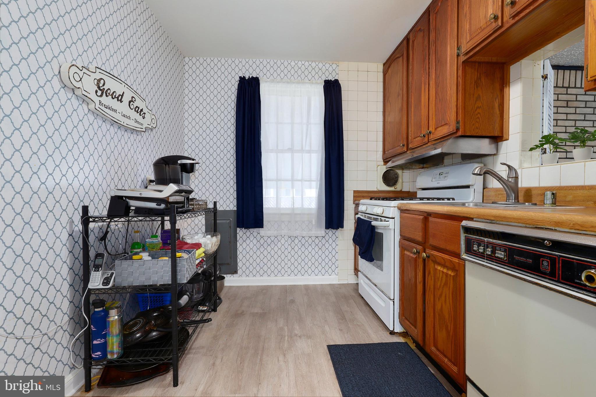6816 Westcott Road Falls Church, VA 22042 - Photo 10 of 30