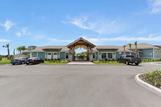 a car parked in front of a building