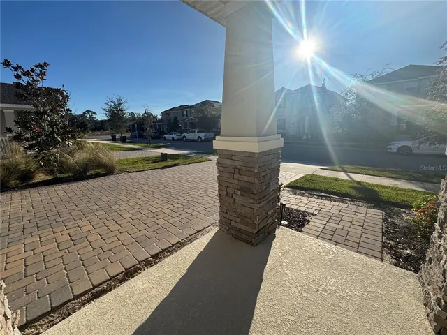 a view of outside area