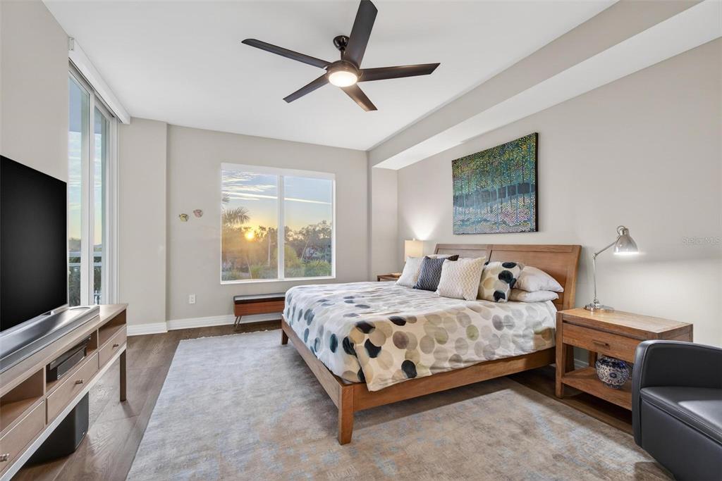 1325 Snell Isle Boulevard Northeast, Unit 302 St. Petersburg, FL 33704 - Photo 19 of 62
